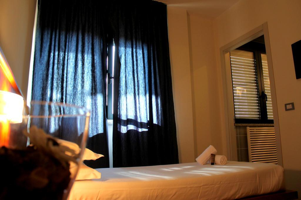 Leonardo Hotel Парма Екстериор снимка