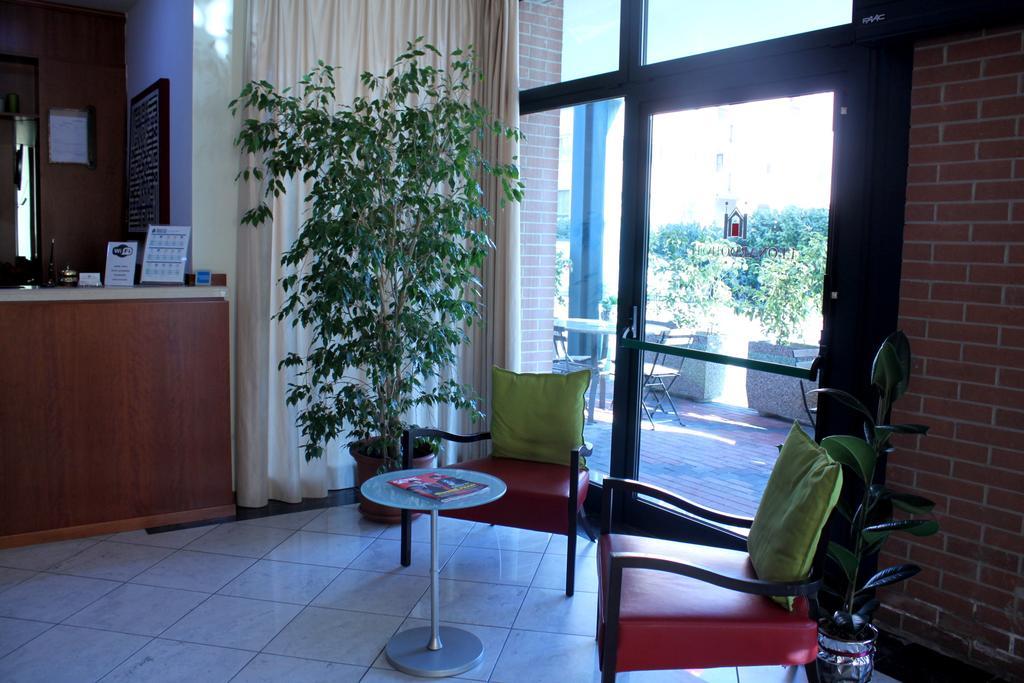 Leonardo Hotel Парма Екстериор снимка