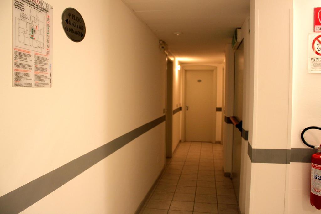 Leonardo Hotel Парма Екстериор снимка