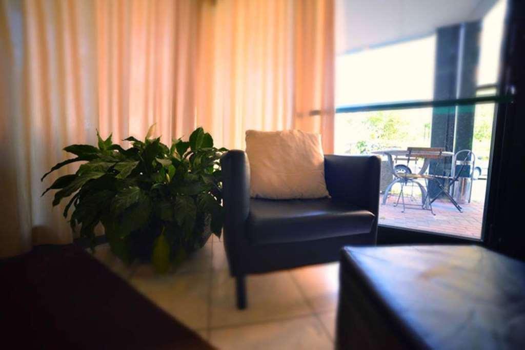 Leonardo Hotel Парма Интериор снимка